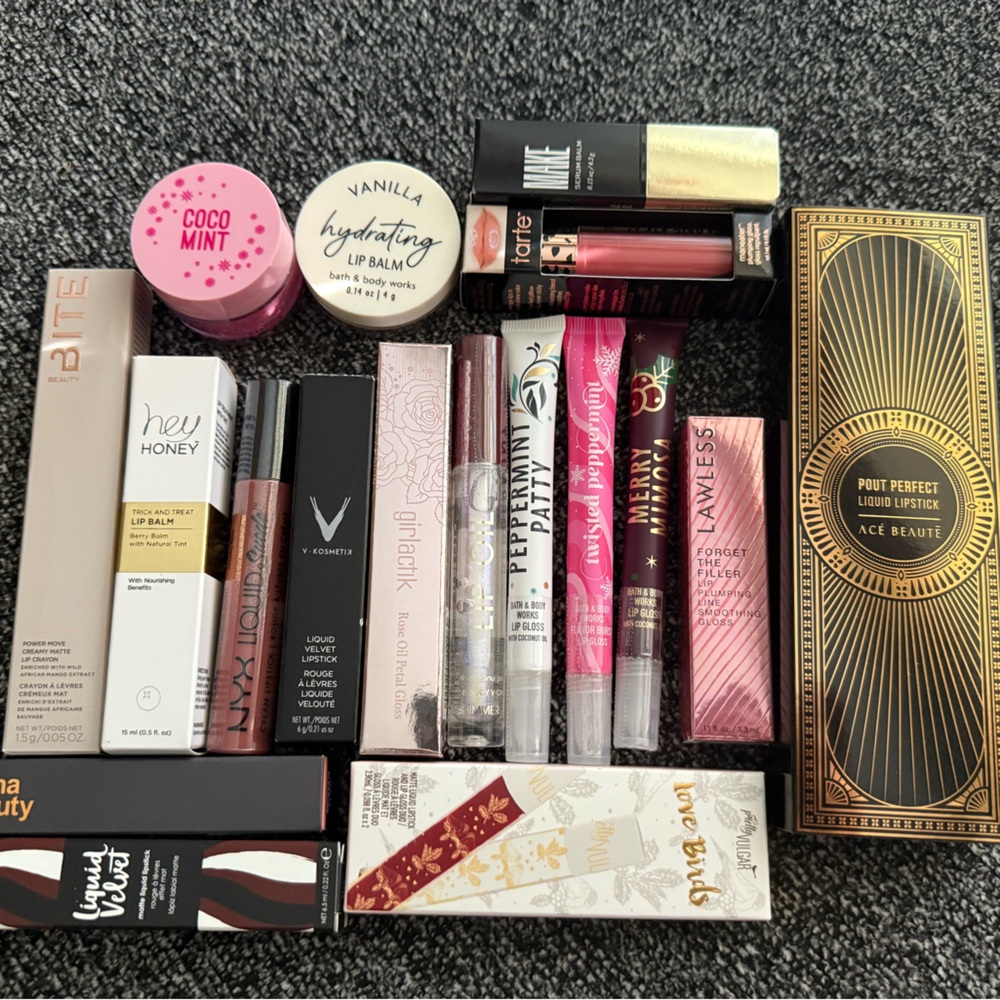 Lips Bundle - Picture 2 of 2